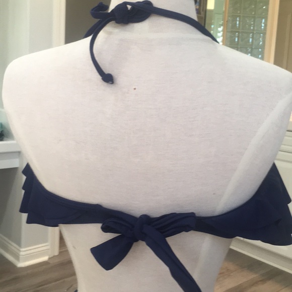 New bathing suit - Picture 4 of 6